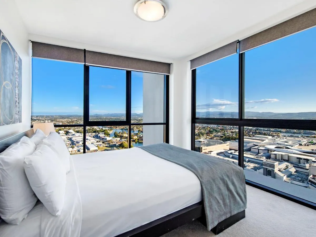 Private Rooftop Spa Penthouse Apartment - Sierra Grand - Coasthm Голд-Кост
