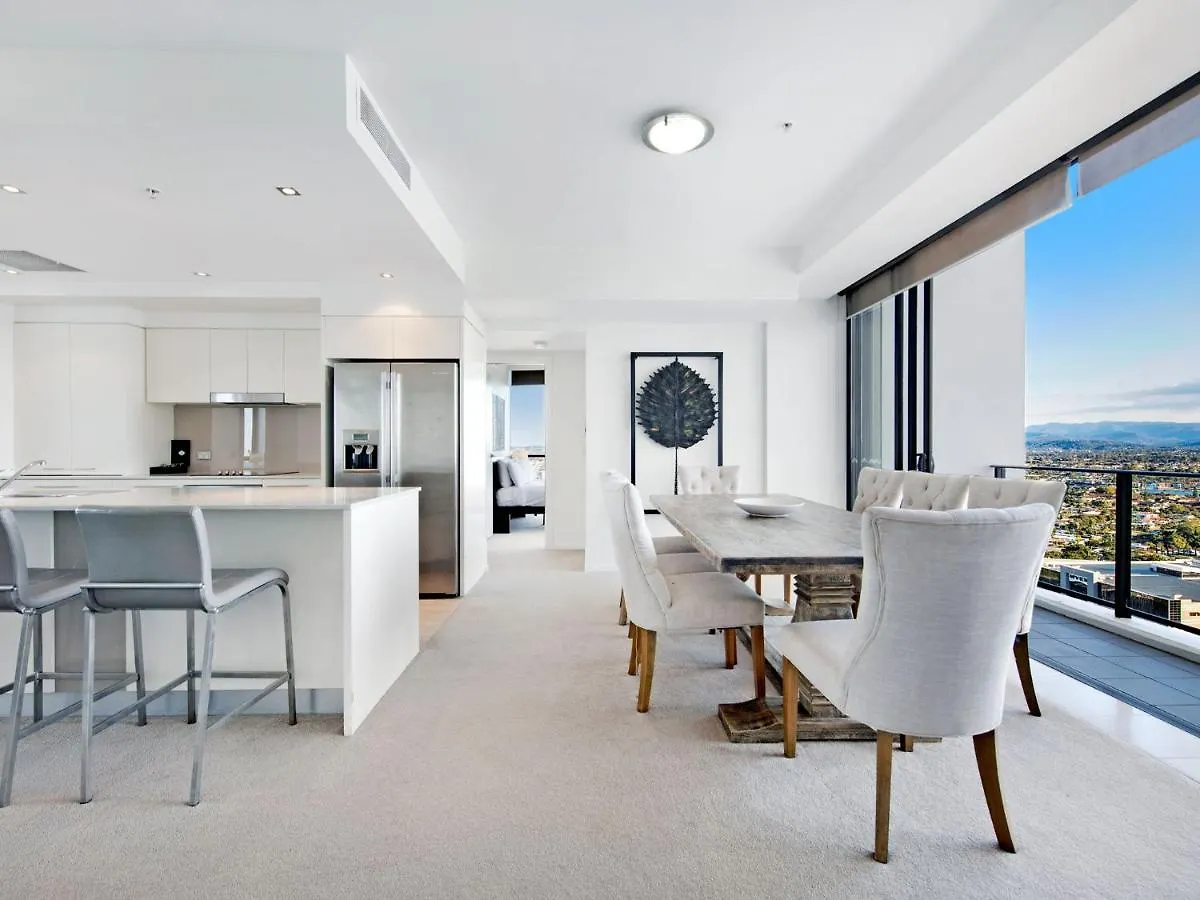 Private Rooftop Spa Penthouse Apartment - Sierra Grand - Coasthm Guldkusten Australien